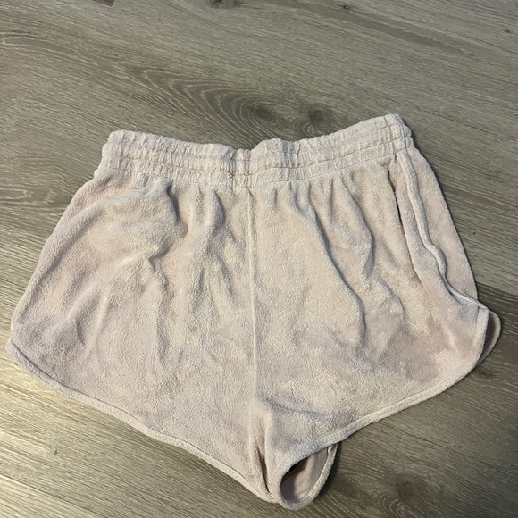 Aritzia / Wilfred Fleece Shorts - Picture 2 of 5